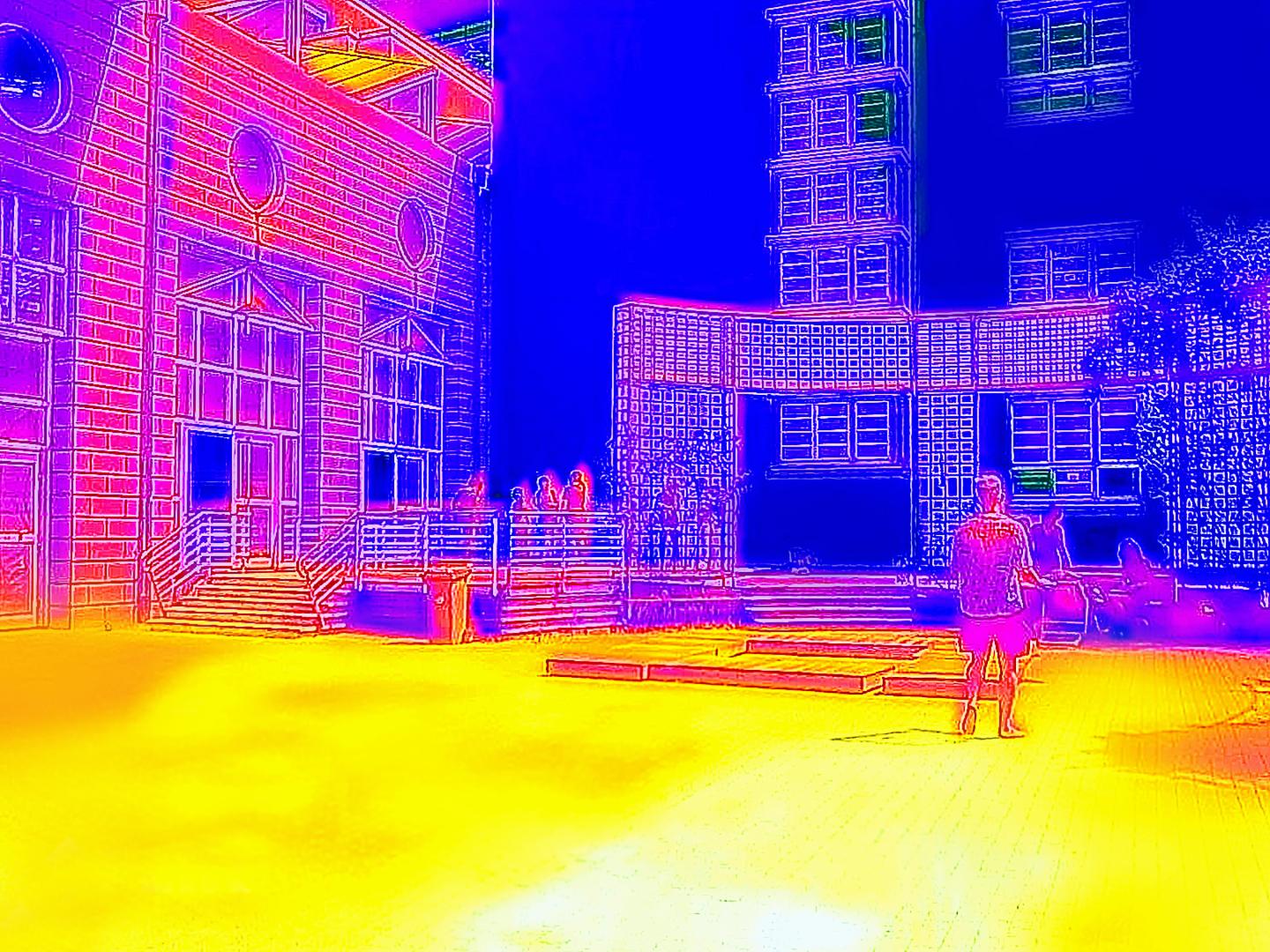 Thermografie-Aufnahme des Innenhofs der HfMDK